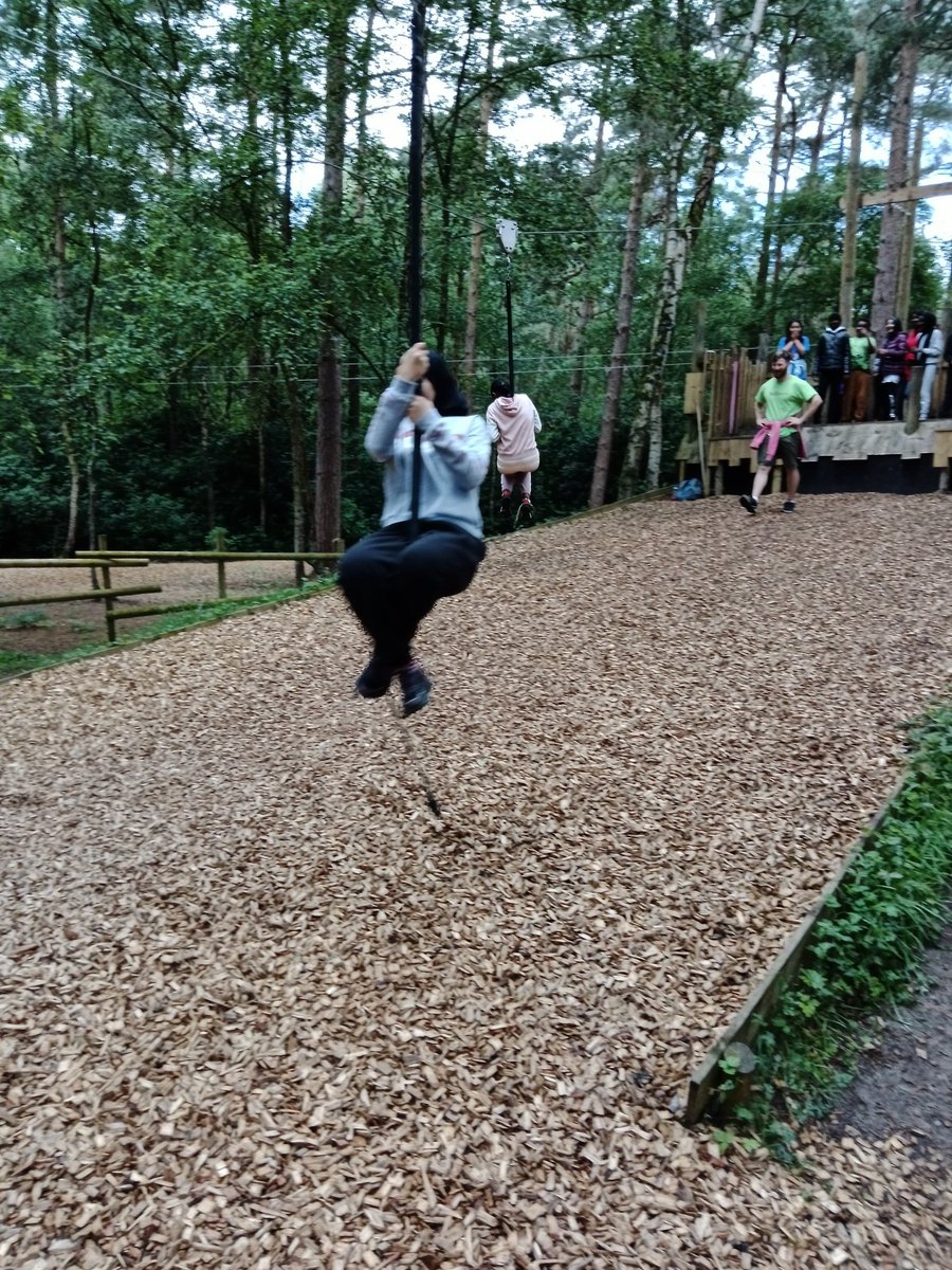 KingsleyLpool's tweet photo. More fun on the Wobbly Wires @BeWILDerwoodCHR #KingsleyEnrichment #Class6M #Class6P https://t.co/h2co6mXCFM