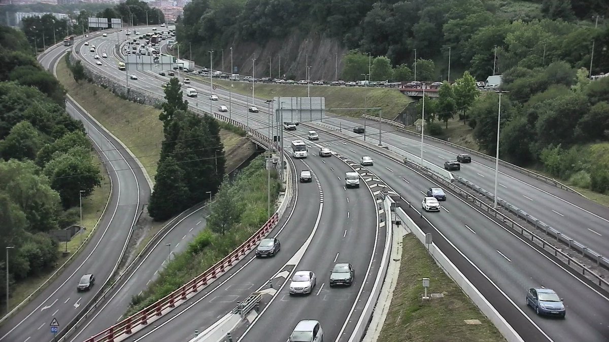 🚚 Kamioi baten #Matxura #N637 Km 10 Rontegi-n Barakaldoko norantzan, 🚚 🚗 🏍️ 2…