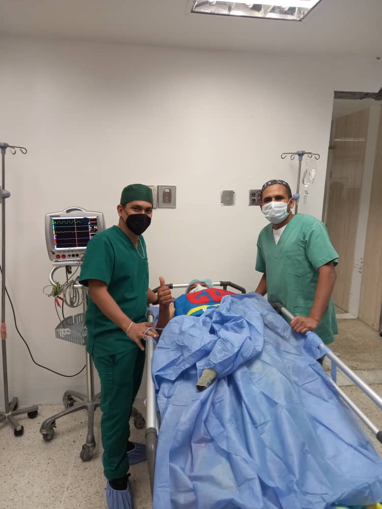Hospital_Caru's tweet photo. #EnFotos | Se realizo jornada de Cirugía General donde se atendieron 5 pacientes, con operación de  hosterectomia por hiperplasia endometrial compleja, colecistectomia, hernioplastia inguinal. ¡La salud es lo Primero! @NicolasMaduro @MagaGutierrezV @AdolfoP_Oficial @JavierC_Salud https://t.co/uG74s8l5lM