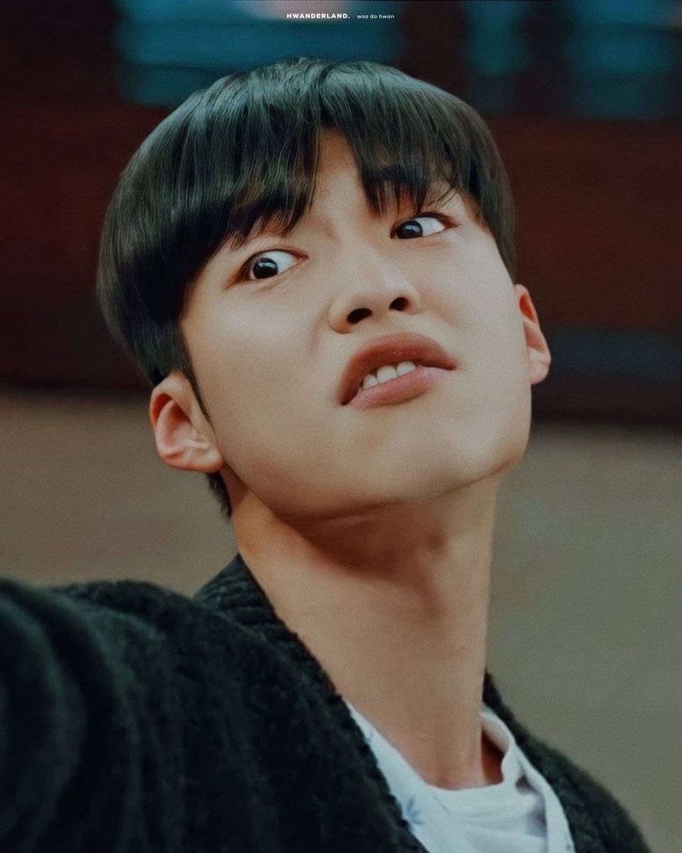 thehwanderland's tweet photo. remember this? 🤣 #WooDoHwan #우도환 https://t.co/4DAgA02XUE