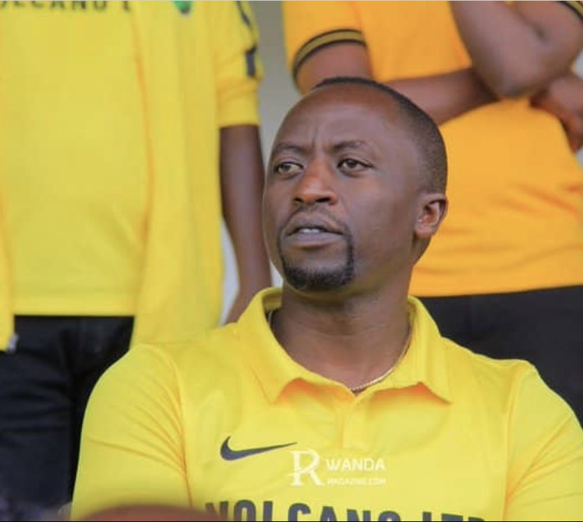 Nyuma yaho pzda wa ferwafa Bwana Oliver asuzuguwe nabi na minister wa sports akagarura  Muhire kubu SG Kwegura bya humuyeeeeeee <a href="/SadateMunyakazi/">Munyakazi Sadate</a> <a href="/Rwanda_Sports/">Ministry of Sports | Rwanda</a> <a href="/FERWAFA/">Rwanda FA</a> <a href="/horahoaxel/">Horaho Axel</a>