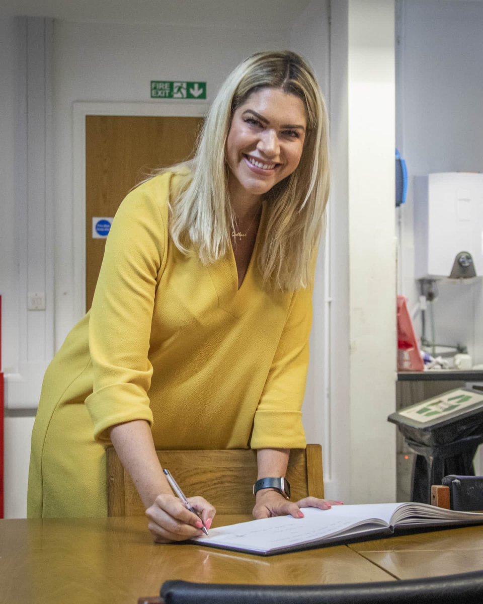 <a href="/RNGibSqn/">Royal Navy Gibraltar Squadron</a> had the pleasure of hosting Mrs Picardo today for a traditional standeasy with members of the Squadron. Lt Cdr Colman took the opportunity to gift a crest to Mrs Picardo and baseball caps for her children. <a href="/JustinePicardo/">Justine Picardo</a> <a href="/FabianPicardo/">Fabian Picardo</a> <a href="/RoyalNavy/">Royal Navy</a> <a href="/NavyLookout/">Navy Lookout</a>