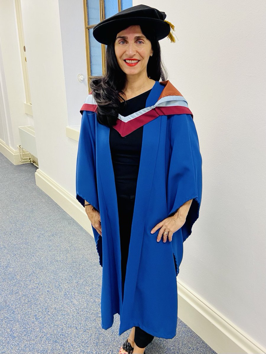 LuAlemany's tweet photo. Getting ready in the #backstage #LBSGrad. CONGRATULATIONS 👏👏👏 #Class22 👩🏻‍🎓🎉🥇👠🥂 https://t.co/1a6T1N9ROe