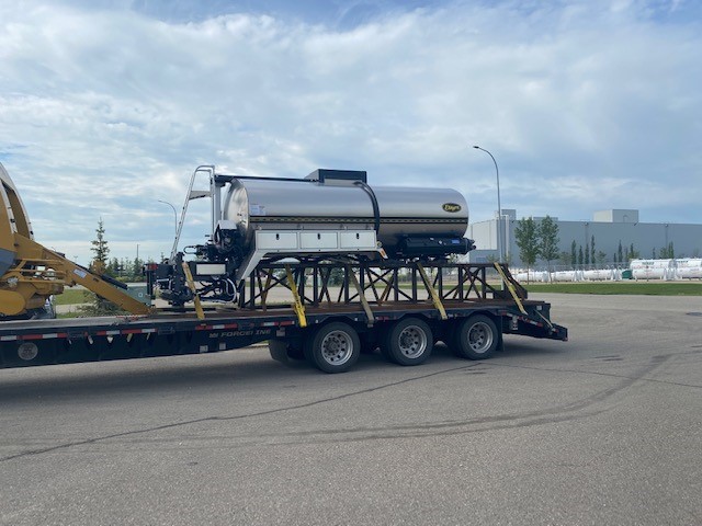 Nothing like seeing brand new equipment rolling into our yard in the morning! This Etnyre Asphalt Distributor is receiving the full IMI treatment, then its being sent to southern Alberta to its new home.