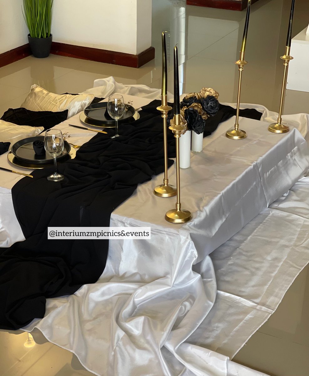 InteriumZ's tweet image. Not your “cliche” romantic picnic for two 🖤🤍🖤 

For bookings 
Call :+260976437051.
WhatsApp : +260973562053.