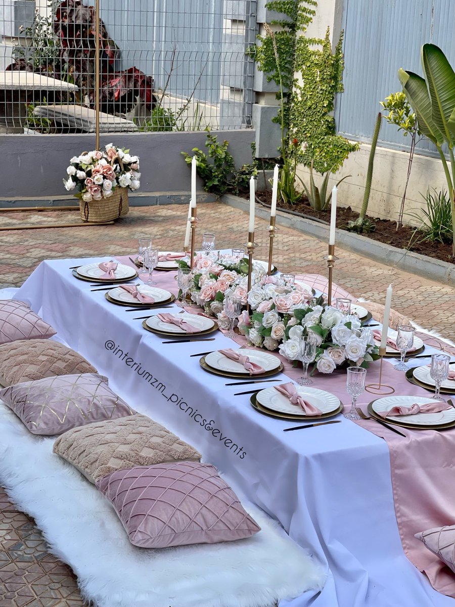 InteriumZ's tweet image. A surprise birthday picnic 😍😍 
Florals are always a fave! 

For bookings 
Call :+260976437051.
WhatsApp : +260973562053.