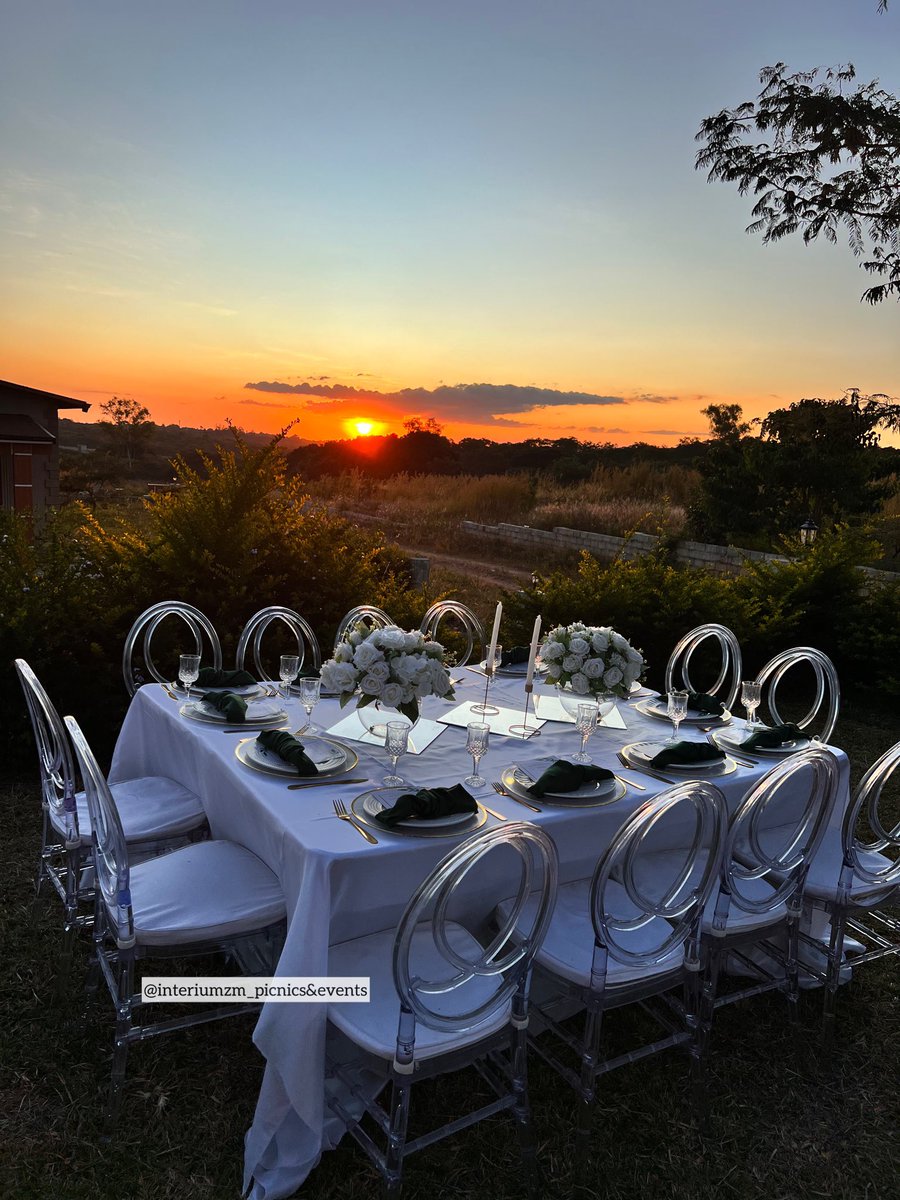 InteriumZ's tweet image. An elegant set up 💚🤍💚

For bookings 
Call :+260976437051.
WhatsApp : +260973562053.