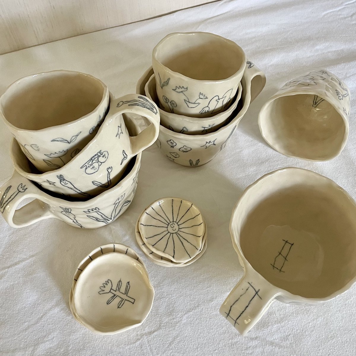 「last day to order ceramics 💐 」|sareeのイラスト