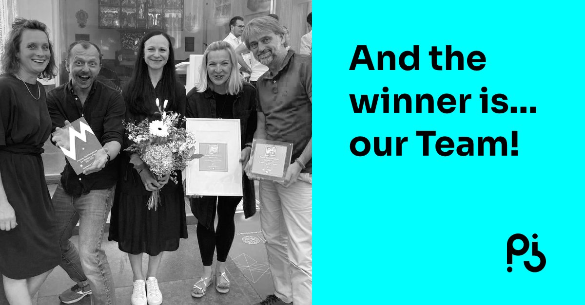 *BREAKING NEWS* 
Wir haben den diesjährigen #award für das beste #marketing vom @marketingclubleipzig für die #kampagne “Employer Branding Konsum” abgeräumt! Ein großes Cheers darauf und vor allem auf unser Team.🥳🏆 #employerbranding #agentur #kommunikation