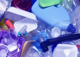 McMillanLLP's tweet photo. Canada prohibits six single-use plastic items previously identified as “problematic plastics”. Read more: https://t.co/zMtRFHmbOC
#SingleUsePlastics #Environmental #PlasticBan #PlasticPollution #planfortheban https://t.co/UocenA48JB