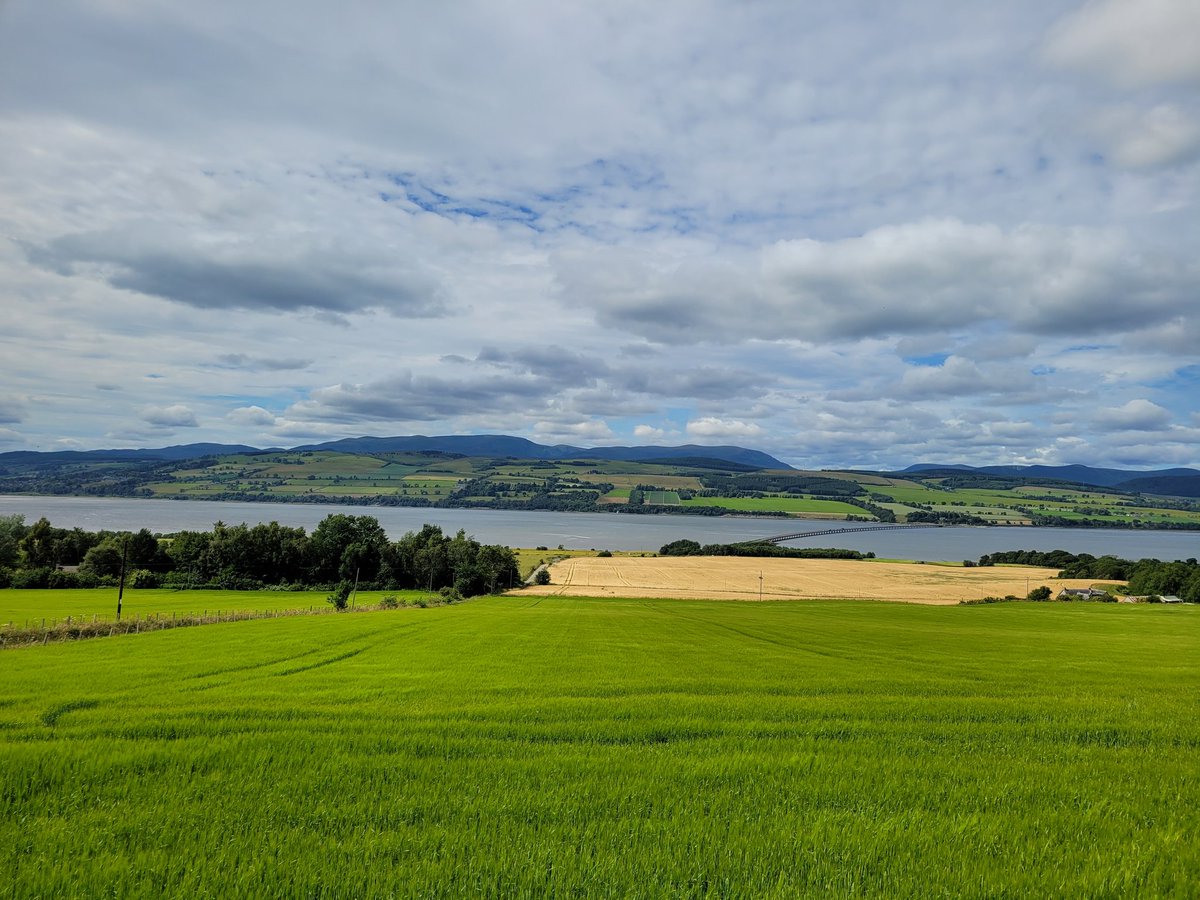 Jamie_LEJOG's tweet image. Day 86: Inverness to Culbokie, 16 miles. First day on the John O Groats trail so it definitely feels like I'm on the home stretch! Started the day by crossing Kessock Bridge before spending most of the day on quiet back roads.