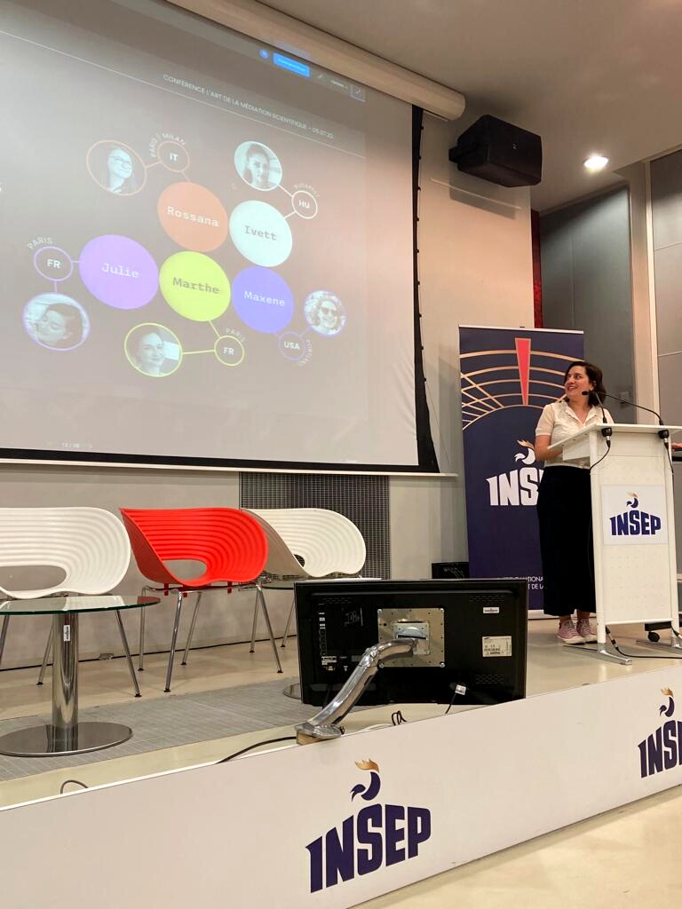 Happy me at @INSEP_PARIS talking about my gaaang <a href="/DSuffragettes/">Data Suffragettes</a> ! Thanks to these amazing dataladies @MartheViallet <a href="/SurrealDataviz/">Surreal_dataviz</a> <a href="/IvettAlexa/">Kovács Ivett</a> and <a href="/max_graze/">Max Graze</a> ! 📈🖤