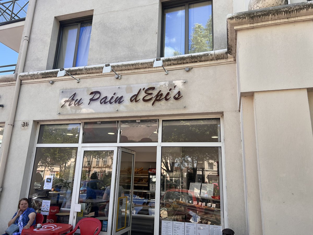 Quand les commerçants s’engagent…
On remercie chaleureusement Denis…pour son soutien dans le cadre du partenariat de proximité.
Si vous aussi vous souhaitez participer n’hésitez pas à prendre contact avec nous.