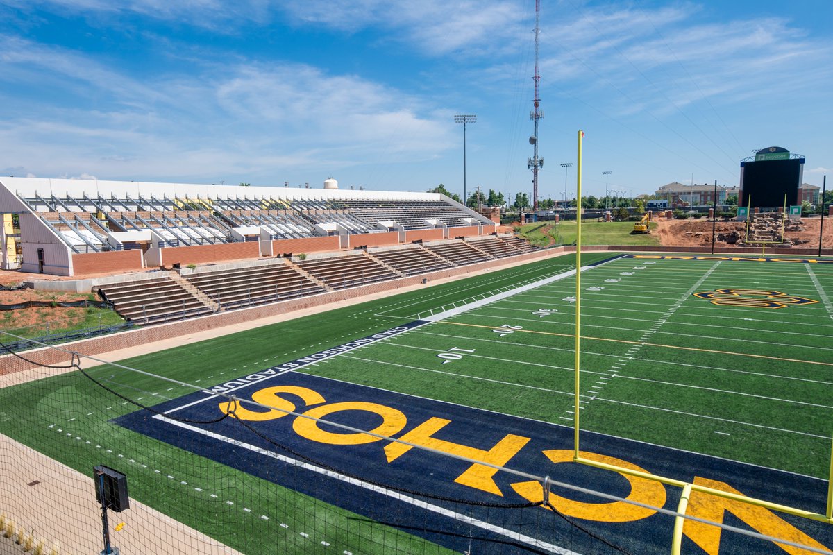 ucoathletics's tweet photo. Check out the new carpet at Chad Richison Stadium! Mammoth Turf did an outstanding job quickly. Just one month to go till football reports for camp. 

@ucobronchofb @UCOBronchos @UCOAlumsFriends @TheMIAA @D2Football @NCAADII @MammothBuilt #RollChos https://t.co/MkURVjHUl9