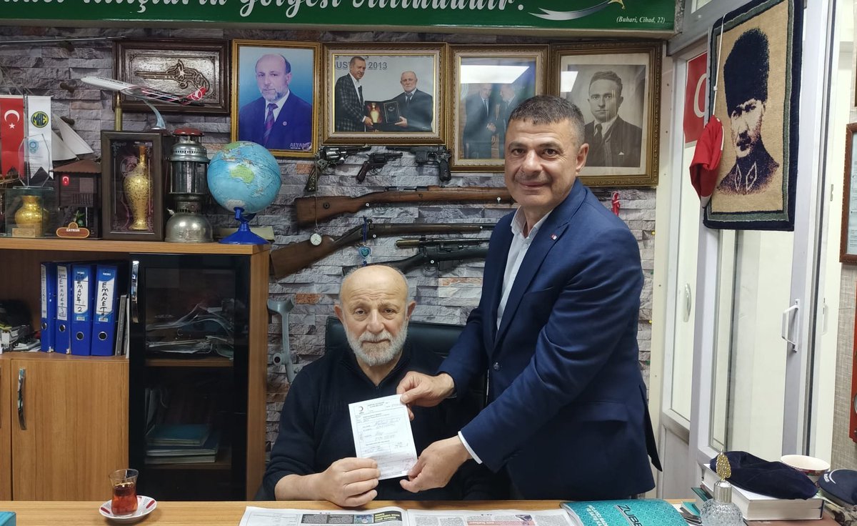 kizilayrize's tweet photo. Türk Kızılay Rize Şube Başkanlığına, ihtiyaç sahiplerine ulaştırılmak üzere nakdi bağış yapan hayırsever iş insanı Mahmut Hantal Beyefendiye teşekkür ederiz.

#TürkKızılay
#TürkKızılayRize https://t.co/hWV48yrtqr