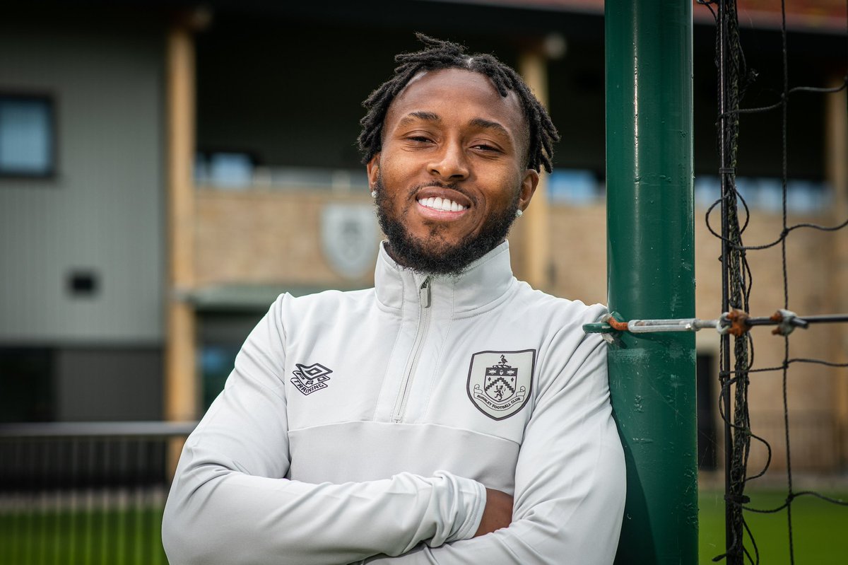 Samubastien's tweet photo. ๐๐๐ฌ ๐พ๐ก๐๐ง๐๐ฉ ๐๐ฃ ๐ฉ๐ค๐ฌ๐ฃ ๐๐๐พ
I'm very happy to join @BurnleyOfficial, and feel excited to discover Turf Moor & a new league. I can't wait to get started ๐ช๐ฟ๐ง let's go !! https://t.co/I1ZSDsVylb