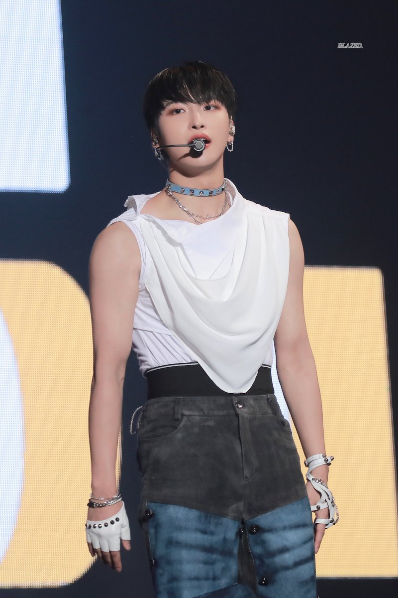 Blazed_403's tweet photo. 220703

아직 뽀송한 상태 

#에이티즈 #ATEEZ #성화 #SEONGHWA https://t.co/1lAJr0KGwl