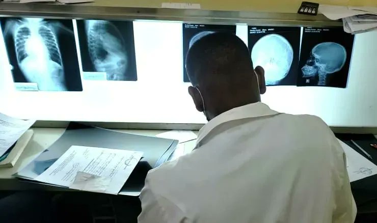 #Health4theWorld acts globally, whether that means sending first aid to nonprofits in #Ukraine, working with doctors after the recent Haiti earthquake to provide X-Ray film &amp; medical supplies, or providing oxygen concentrators to doctors in India during 2021's #COVID surge there.