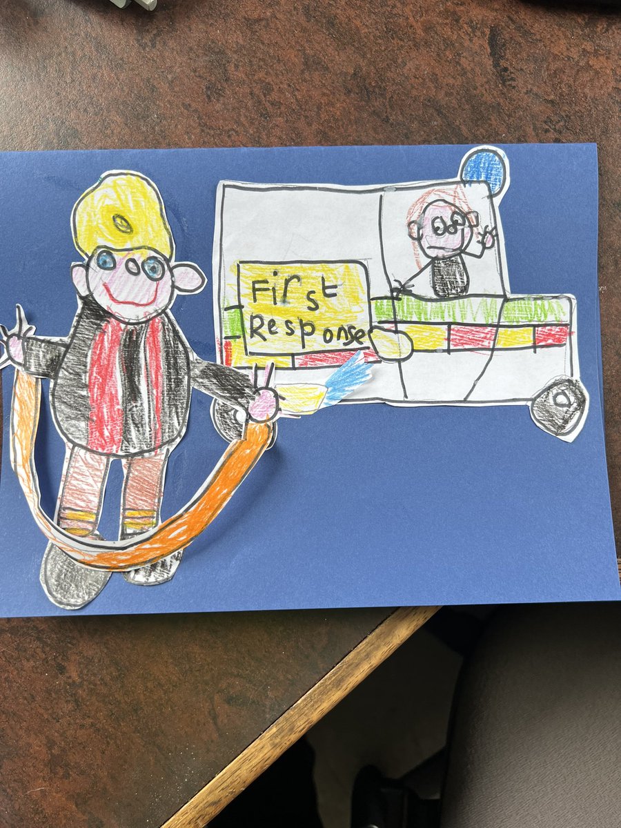 Torpoint_TSSO's tweet image. Today myself and the fire crew @TorpointCFRS have been at Torpoint Nursery and Infant School, teaching the children all about what we do within the community. Thanks for having us! #triservice @swasFT @DC_Police @CornwallFRS 🚓🚑🚒