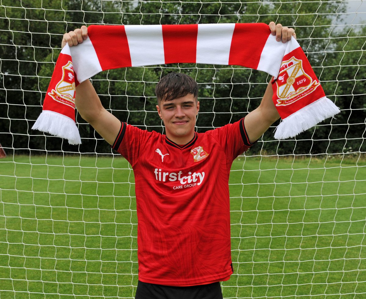 Official_STFC's tweet photo. Jacob is a red👊👊

#STFC 🔴⚪️ https://t.co/dd7srPZgsL