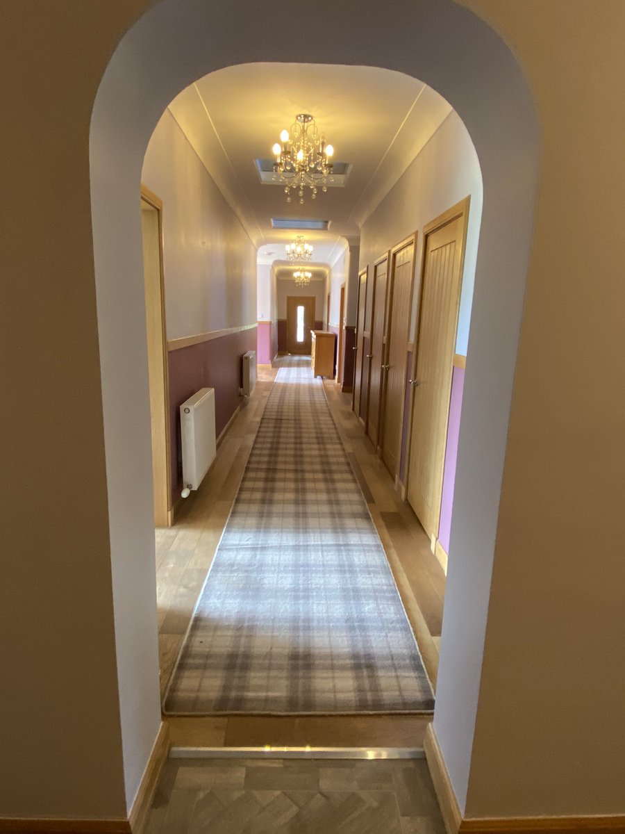 Today we completed this lovely hallway, all Diamond Matt used. @duluxtrade #decorator