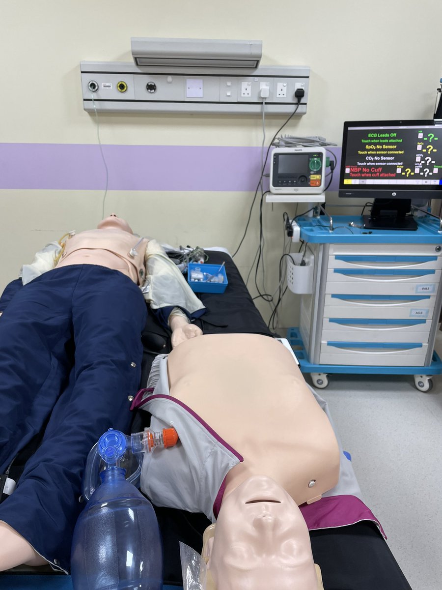 Our first ACLS Course today 🏥

With the best code team 😍

<a href="/alea_khalid/">Alea Mohamed</a> 
<a href="/hedayagh/">HedaietAllah Ghanem</a> 
@SeyedShabestari 
<a href="/AR_Khan1999/">Abdul Rahman Khan</a> 
<a href="/ShreyaGu/">Shreya Gupta</a> 
<a href="/reemonite/">Reem Hatem</a> 
<a href="/NaghamToba/">Nagham Toba</a> 

I never understood cardiac arrest, but after ACLS I can finally defib-relate 😂