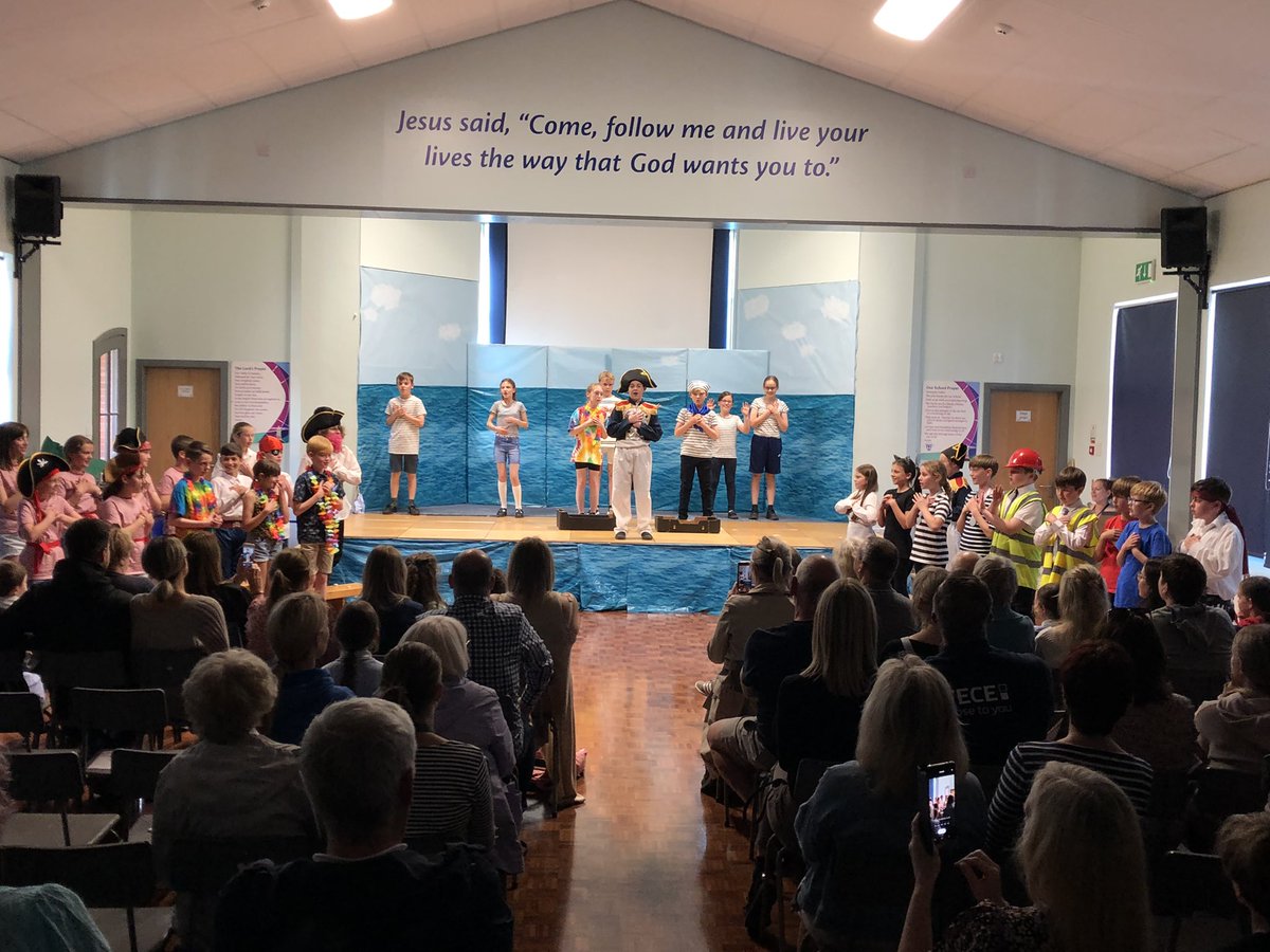 Ship ahoy!!! Our first showing of our Year 6 production of ‘Pirates of a Curry Bean’ is underway 🎬 <a href="/LDSTEducation/">Liverpool Diocesan Schools Trust</a> #Stthomasbeaconsoflight