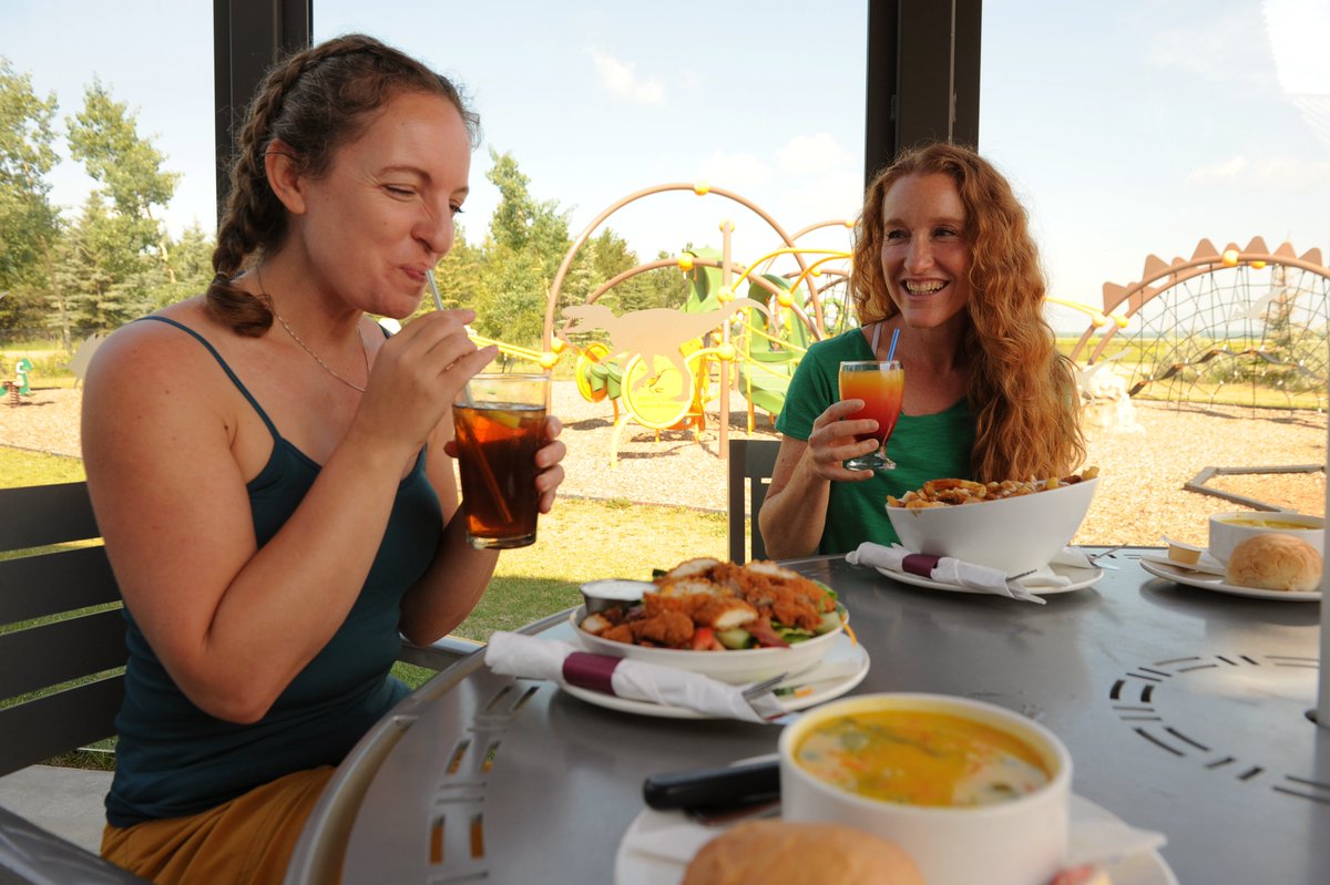 ZenSeekers's tweet image. 🎬 #ExploreNWAB Casting Call - #GrandePrairie 🎬

We are seeking two separate couples for some upcoming video and photo shoots.

No lines to memorise, or acting experience needed. 

DATES
✨July 8/9
✨July 11

More details: facebook.com/ZenSeekers/pos…

#GPTourism #ExploreAlberta