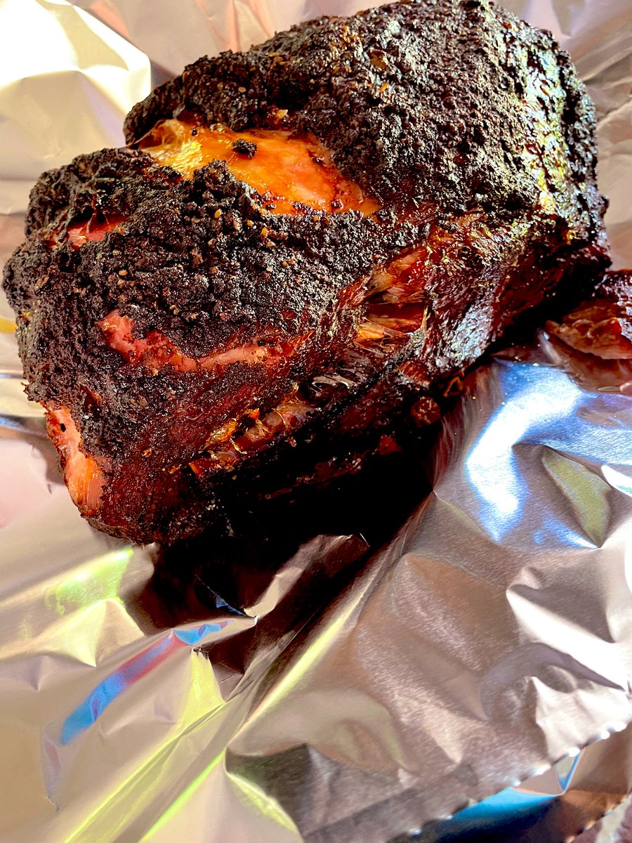 Great weekend of BBQ’ing using <a href="/WeberGrills/">Weber Grills</a> 26” kettle and <a href="/BigGreenEgg/">Big Green Egg</a> Large Egg. <a href="/jdcharcoal/">Jealous Devil</a> is awesome, too!  Tasty pork belly burnt ends &amp; great pulled pork! Added some homemade picked red onions to top it all off with.