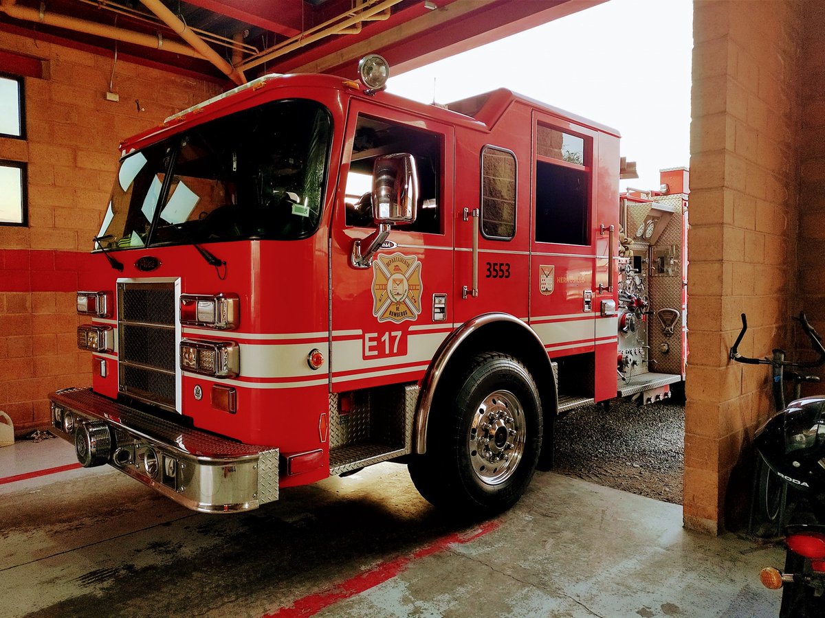 AlanGar57211097's tweet image. Mi caballito de batalla 🚒 #E-17 #Est4 #BomberosHermosillo