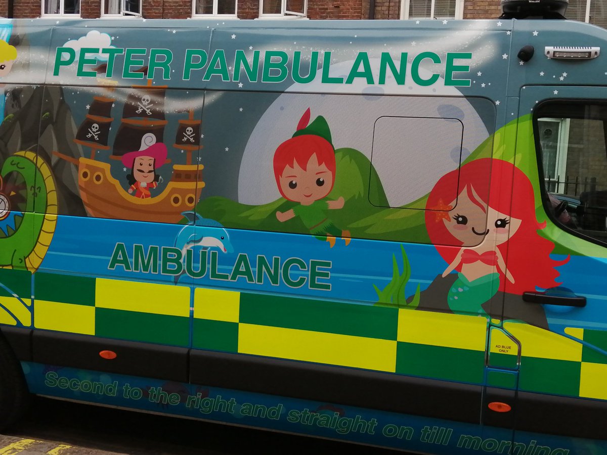 When you know you are at <a href="/GreatOrmondSt/">Great Ormond Street Hospital for Children</a> #PaedsRocks <a href="/jessyarro12/">Jess</a> <a href="/Jules_Vickers/">Julie Vickers</a> @lapeers72 <a href="/SaraPow44623691/">Sara Powell</a> <a href="/jayneclarkewvt/">Jayne Clarke</a> we need one of these <a href="/WyeValleyNHS/">Wye Valley NHS Trust</a>!!