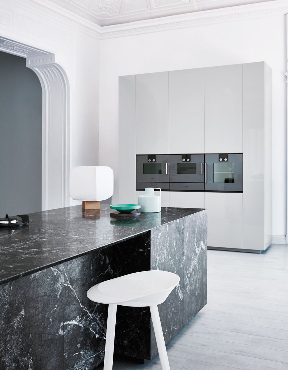 VogueKitchens's tweet photo. This stunning kitchen features a show stopping island in Grigio Carnico marble with push to open fronts.

The tall oven and larder units are designed in gloss cenere lacquer.

A beautiful combination of materials creating an unexpected contrast.

#LuxuryKitchens #MarbleKitchen https://t.co/NsI7uDCqky