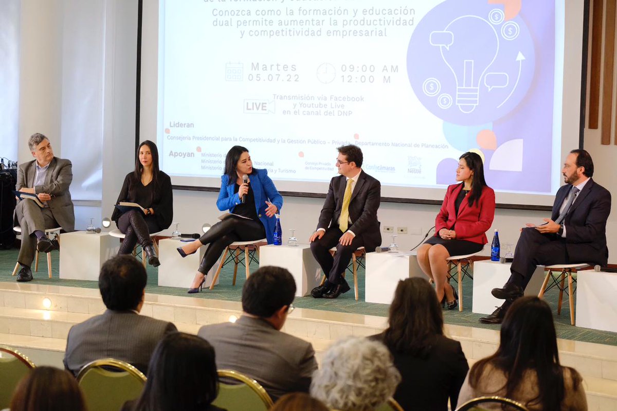 Consejo Privado de Competitividad (@colombiacompite) on Twitter photo #CPCparticipa | #AEstaHora <a href="/dgomezco/">Daniel Gómez Gaviria</a>, vicepresidente del #CPC, interviene en el panel “Las Empresas y las Regiones en la Formación y Educación Dual. Retos en materia de #FormaciónyEducaciónDual” #CPCparticipa | #AEstaHora <a href="/dgomezco/">Daniel Gómez Gaviria</a>, vicepresidente del #CPC, interviene en el panel “Las Empresas y las Regiones en la Formación y Educación Dual. Retos en materia de #FormaciónyEducaciónDual”