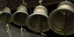 Vroeger werd er in tijden van NOOD een NOODKLOK geluid. Kunnen we de Boeren en Vissers niet een hart onder de riem steken en massaal in Nederland de klokken laten luiden. Ik stel voor woensdagavond van 18:00 tot 19:00 laten er zoveel klokken luiden dat ze het in denhaag horen.🔔