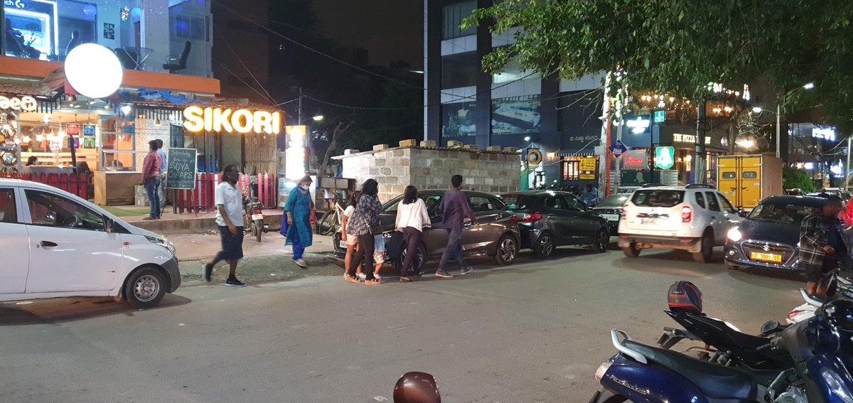 Bengalurucitize's tweet photo. Is it allowed and legal to construct a shed on footpath? Is it allowed to dump all the construction material on footpath? People really don't care about violation of no parking on 5th Main Road HRBR Layout 2nd Block despite the fact that it's very close to traffic police station https://t.co/geaTi7CrxH