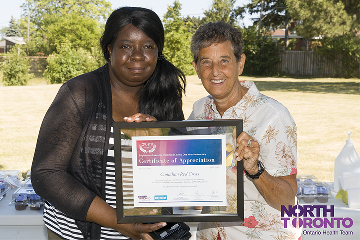 Community partners reconnected one year after collaborating to operate the Englemount-Lawrence COVID-19 Vaccination Clinic. NT OHT leaders from @Baycrest @SPRINT_Sr_Care and @Sunnybrook presented certificates of appreciation to physicians, staff, and participating organizations.