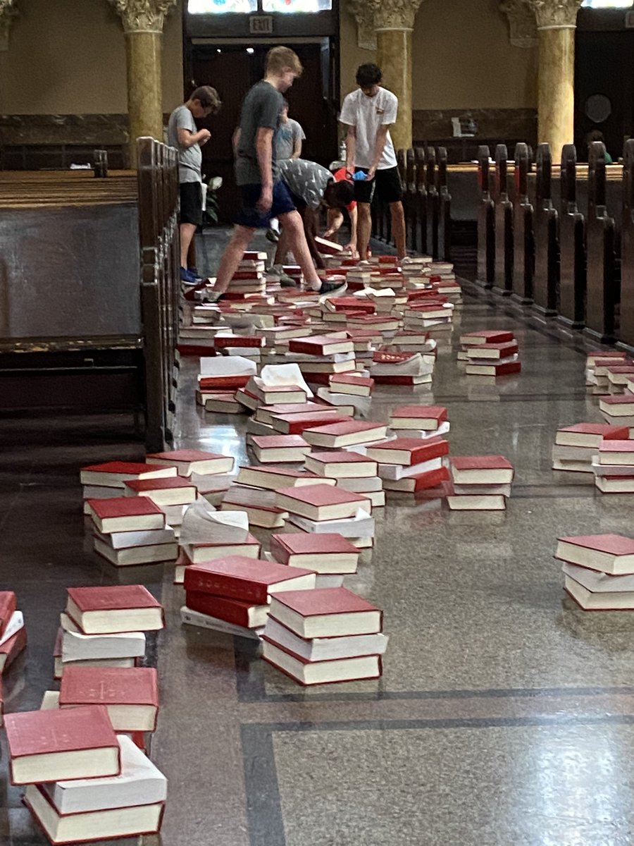 StBenCYM's tweet photo. Bringing our gifts to serve the community this week; Energy, enthusiasm, strength and organizational skills. #welivetoserve https://t.co/lXIR13uSYd