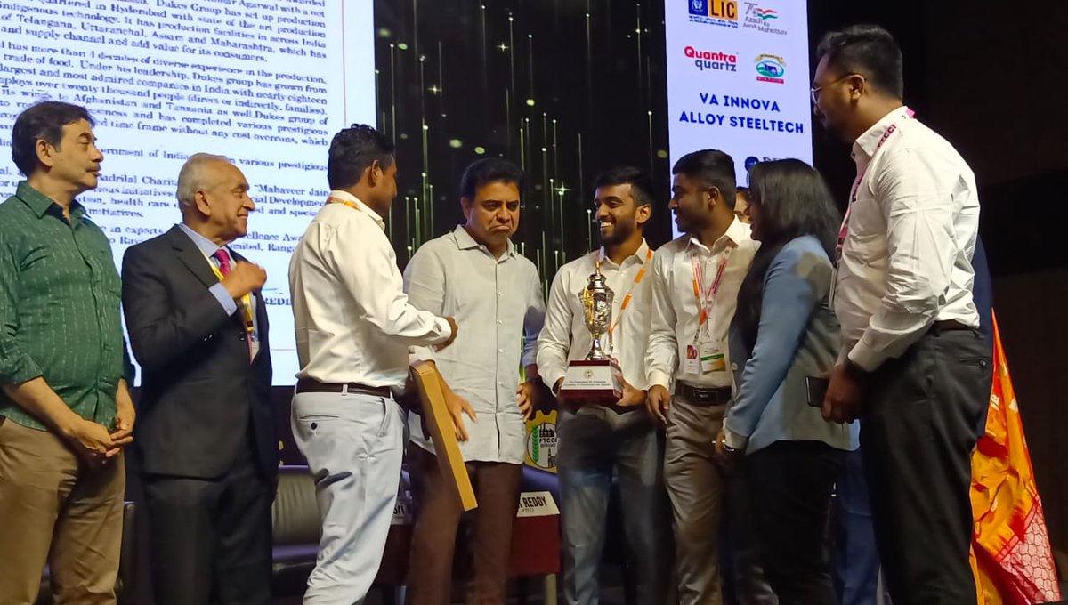 DCalwatersoften's tweet photo. Dcal is honoured to receive the "EXCELLENCE In MARKETING INNOVATION" award From Shri @KTRTRS. Thank you @FTCCI for hosting this awards ceremony and giving the boost to achieve bigger things.
.
.
.
#ftcci #awards #business #marketing #ricebusiness #befach #dcal #riceexporter https://t.co/6pil27f7bG