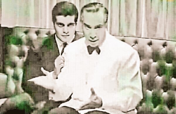 مكنش عجبك لحمة باسم عودة أم 40 جنيه
إتفضل . . إستمتع بقي بطبق البيض أبو 75 جنيه 🤣