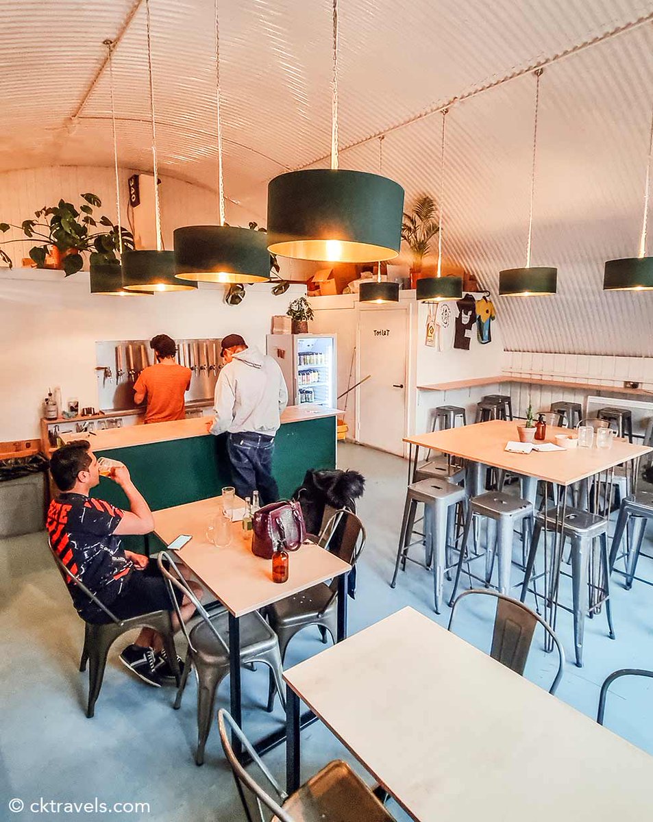 cktravels_'s tweet image. London's best neighbourhood for bars &amp;amp; breweries? Head east - Leytonstone &amp;amp; Leyton is a contender! From railway arch taprooms to backroom bottle stores &amp;amp; vintage venues, here is the best of the area's bars &amp;amp; breweries (fun 'research' too🍻): cktravels.com/leyton-leytons… #beer #London