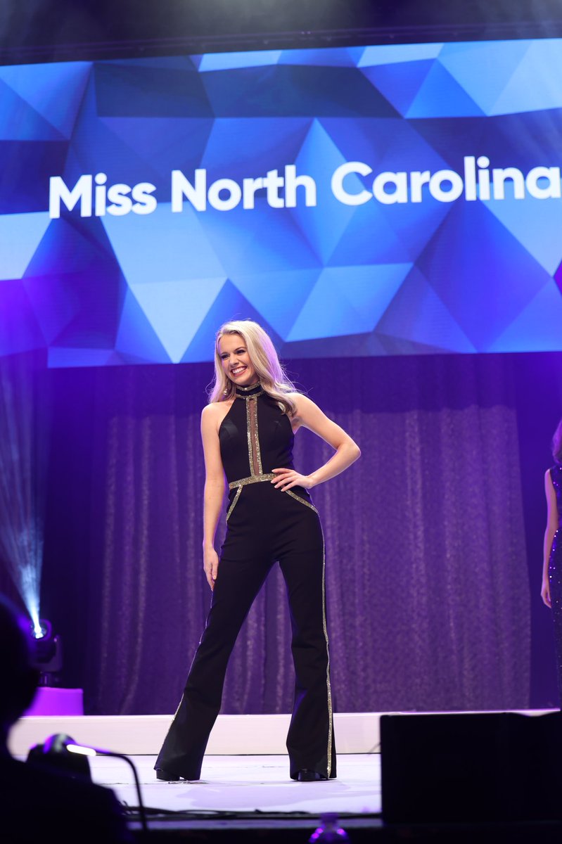 missgarner_nc's tweet photo. •Hey NC 👋🏻 
After a week adjusting back to work, finishing up my accounting course, and spending some much needed time with family and friends, I’m excited to be back and to continue serving Dunn 🤍
#missdunn #missnc #missamerica #shopmckenziejades #visithp #hptheatre https://t.co/gq0Hg3EAoK