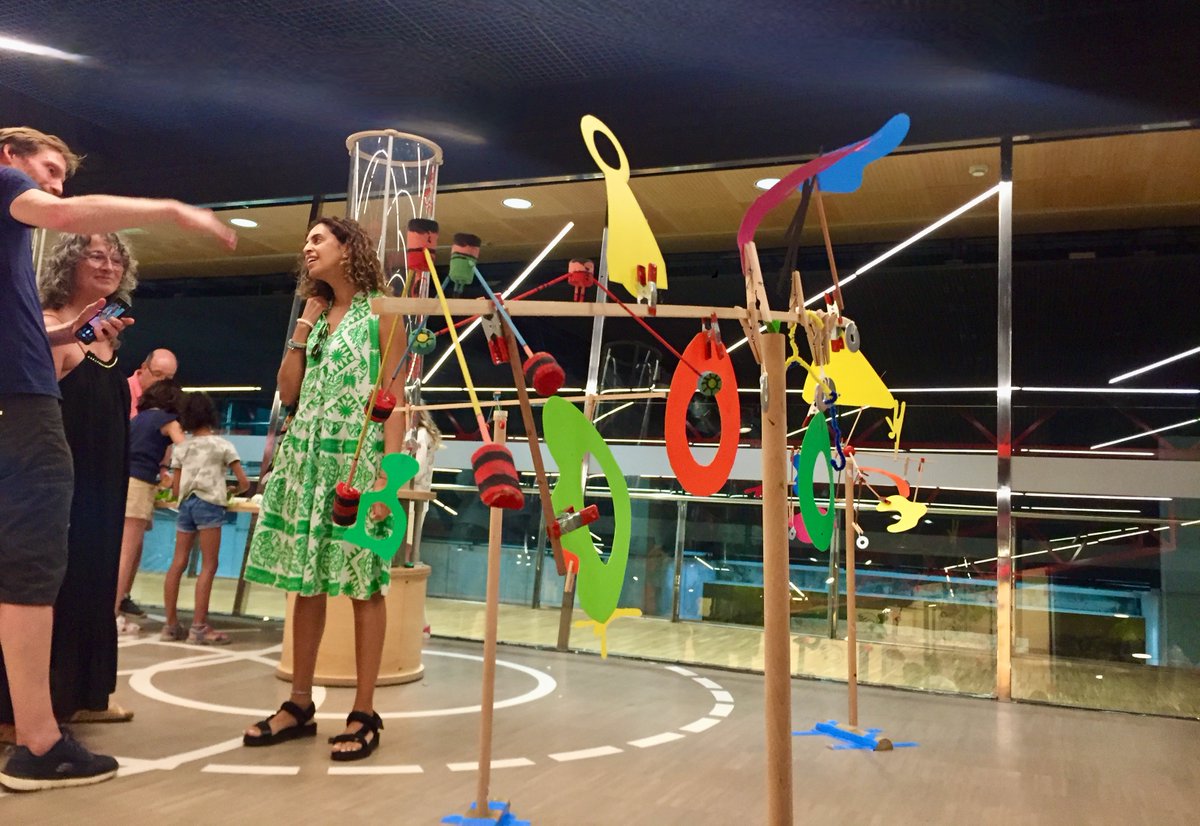 We invited young learners at <a href="/CosmoCaixa_CAT/">Museu de la Ciència CosmoCaixa</a> to try a new balancing activity! 

Our set of shapes and parts for building was completed with tiny, wobbly acrobats made by the Cosmo Caixa team. Learners loved this whimsical addition &amp; we did, too! #Tinkering #UFTE #ExploEdu👇(1/2)