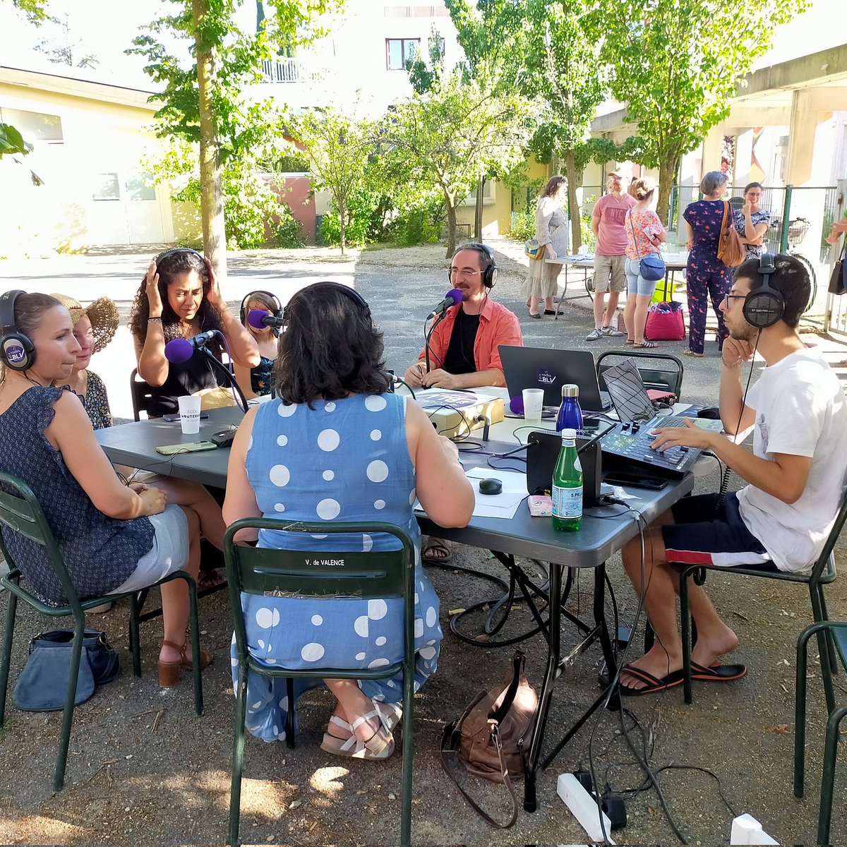 RadioBLV tweet media