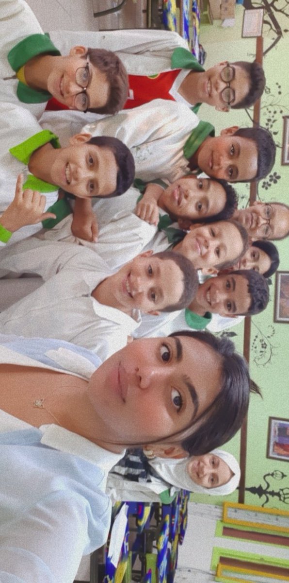 LBensliman's tweet photo. Grâce au programme " Bénévole pour l'école " : dix étudiantes ont accompagné les élèves du CE6 pour préparer leur examen, en coordination avec leurs enseignantes. 
#bénévolat #éducation https://t.co/3Xj79PBm5g