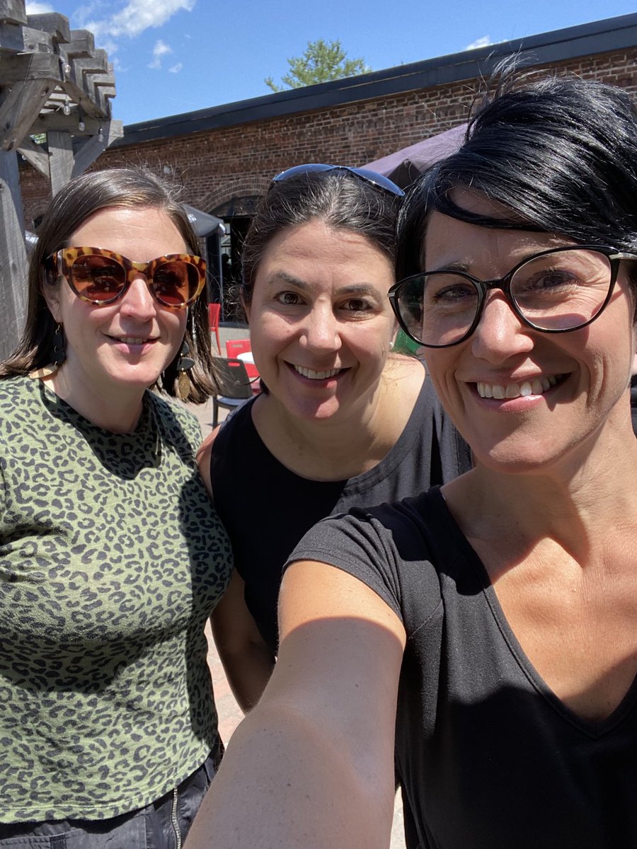 Mandy Hoyt tweet media