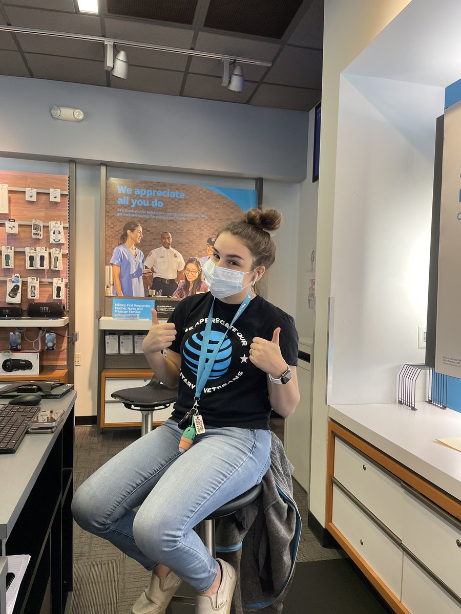 It’s been awhile <a href="/krista7611/">Krista McComas</a> getting this Tuesday started w a stream what what <a href="/TheREAL_Terio/">Reterio Brown</a> <a href="/SharonakaE/">Sharonaka Earp</a> <a href="/DaleB1/">Dale S. Brown</a> <a href="/404girl/">Betsy Francis</a> #streaming #mafia #goalminners