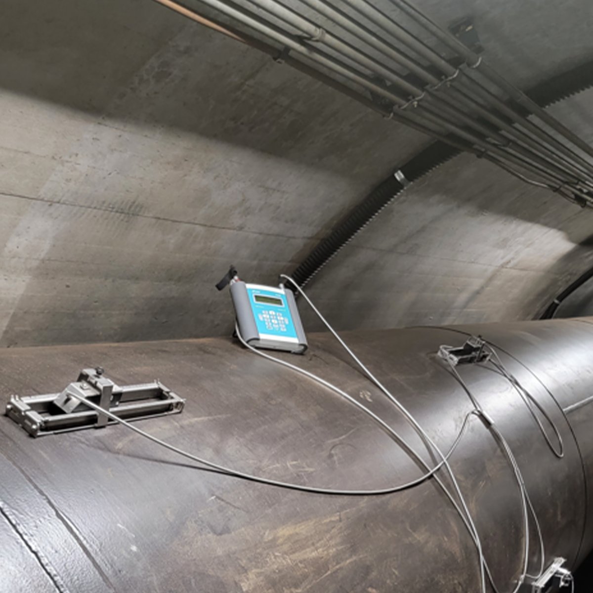 Flow measurement on a 6ft/1800mm penstock at a hydro dam: non-invasive, convenient, accurate!

POWER INDUSTY SOLUTIONS: ecs.page.link/8nhKV 
CONTACT US: ecs.page.link/XxfDJ

#hydropower #hydroelectric #powergeneration #powerplant #ultrasonic #flowmeter #flexim