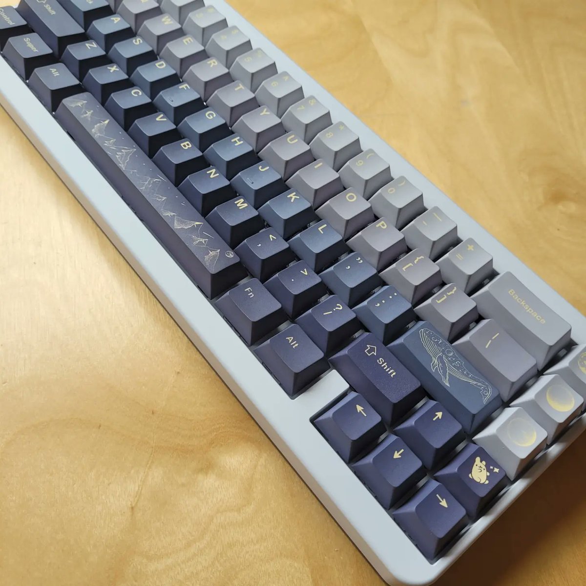 itspeeet's tweet image. Building keyboards do be fun!