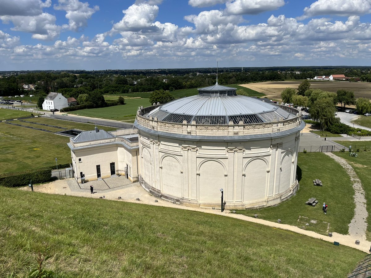 SolwayTours's tweet photo. Today we have started a Battlefields Tour and our first stop after collecting our guests at Brussels Airport was the fascinating Waterloo Battlefield and Museum. #SolwayBattlefieldsTours https://t.co/GRKI1Q3eYt
