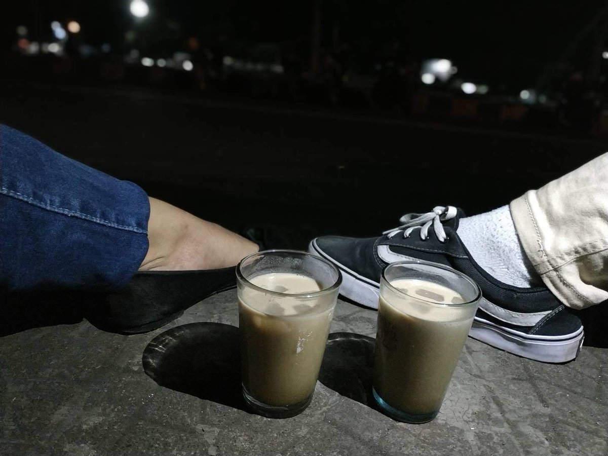 riniso_'s tweet photo. kamu sudah bahagia lebih dulu, dengan pilihanmu, dengan keluarga kecilmu semoga sampai seterusnya ya. 
sedangkan aku baru saja mau memulainya, do'akan ya agar akupun menemukan bahagia ku yg semestinya☺️ https://t.co/um4AtBqsbb